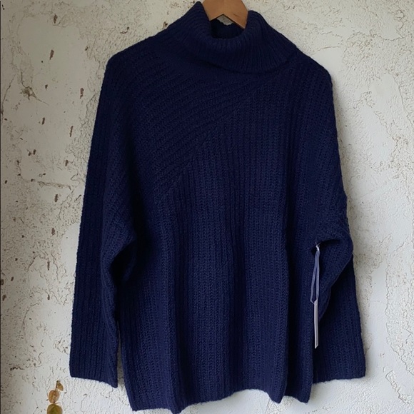 CHELSEA28 Cozy Chunky Turtleneck Sweater Size L - Picture 4 of 6